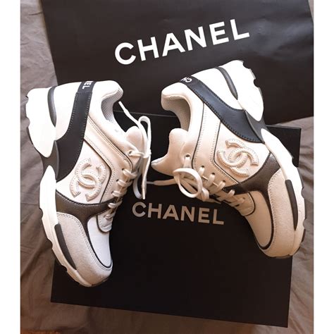 basket chanel blanche|basket chanel rose et noir.